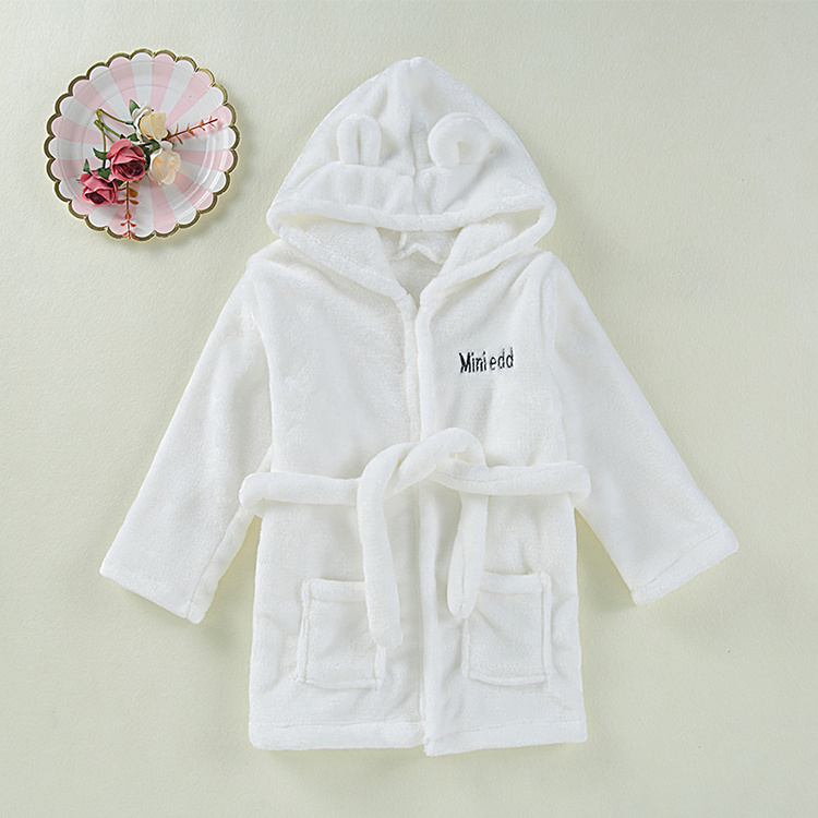 Soft Flannel Hooded Bathrobe Cute Sleepwear don Kyautar 'Yan Matan Mata (4)